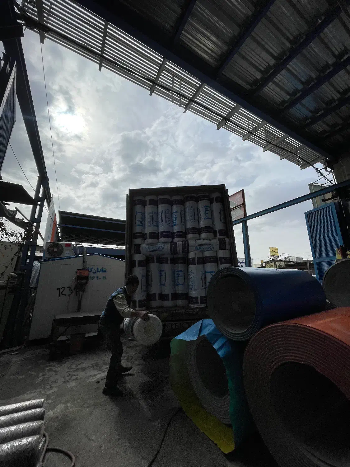 پشم شیشه|مصالح و تجهیزات ساختمان|شهر ری, بازار آهن|دیوار