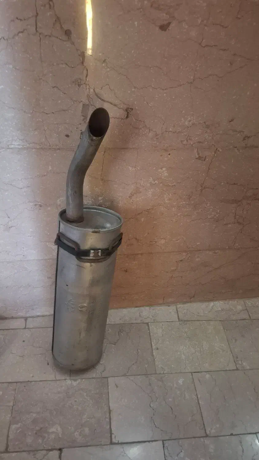 یک عدد اگزوز پارس فابریک با ی اگزوز 220و منبع وسط|قطعات یدکی و لوازم جانبی|اسلامشهر, شهرک محمدیه|دیوار