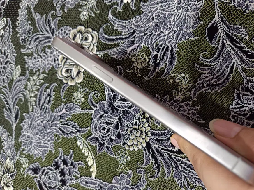 ایفون 15pro max|موبایل|زاهدان, |دیوار