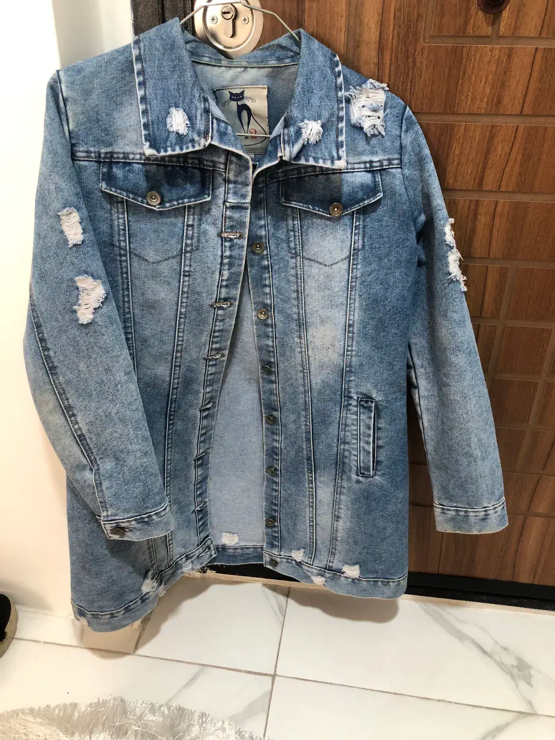 مانتو لی|لباس|اراک, |دیوار