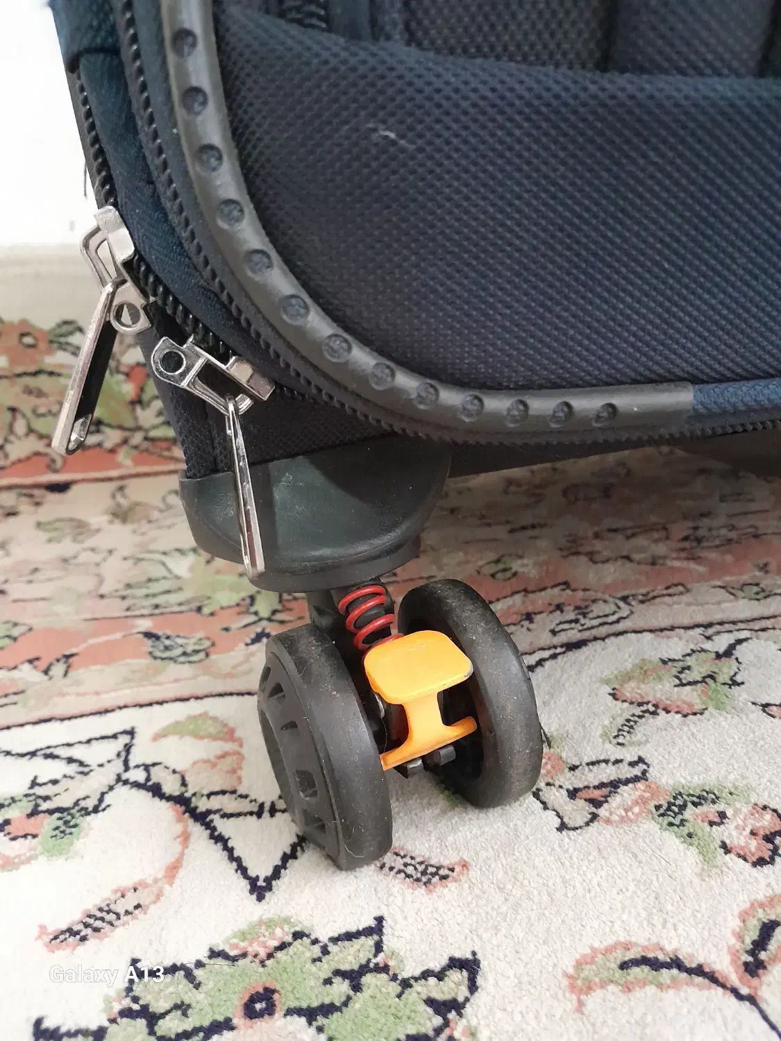 چمدان Luka vergani سایز بزرگ در حد صفر|کیف، کفش، کمربند|تبریز, |دیوار