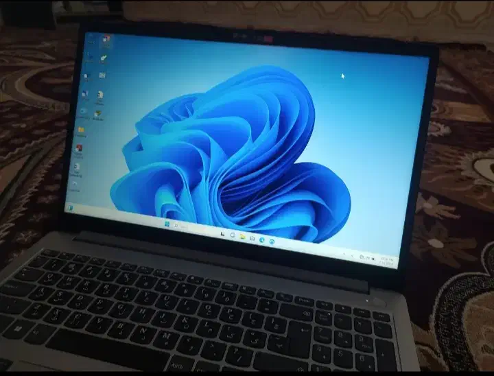 لپ تاپ|رایانه همراه|ساربوک, |دیوار