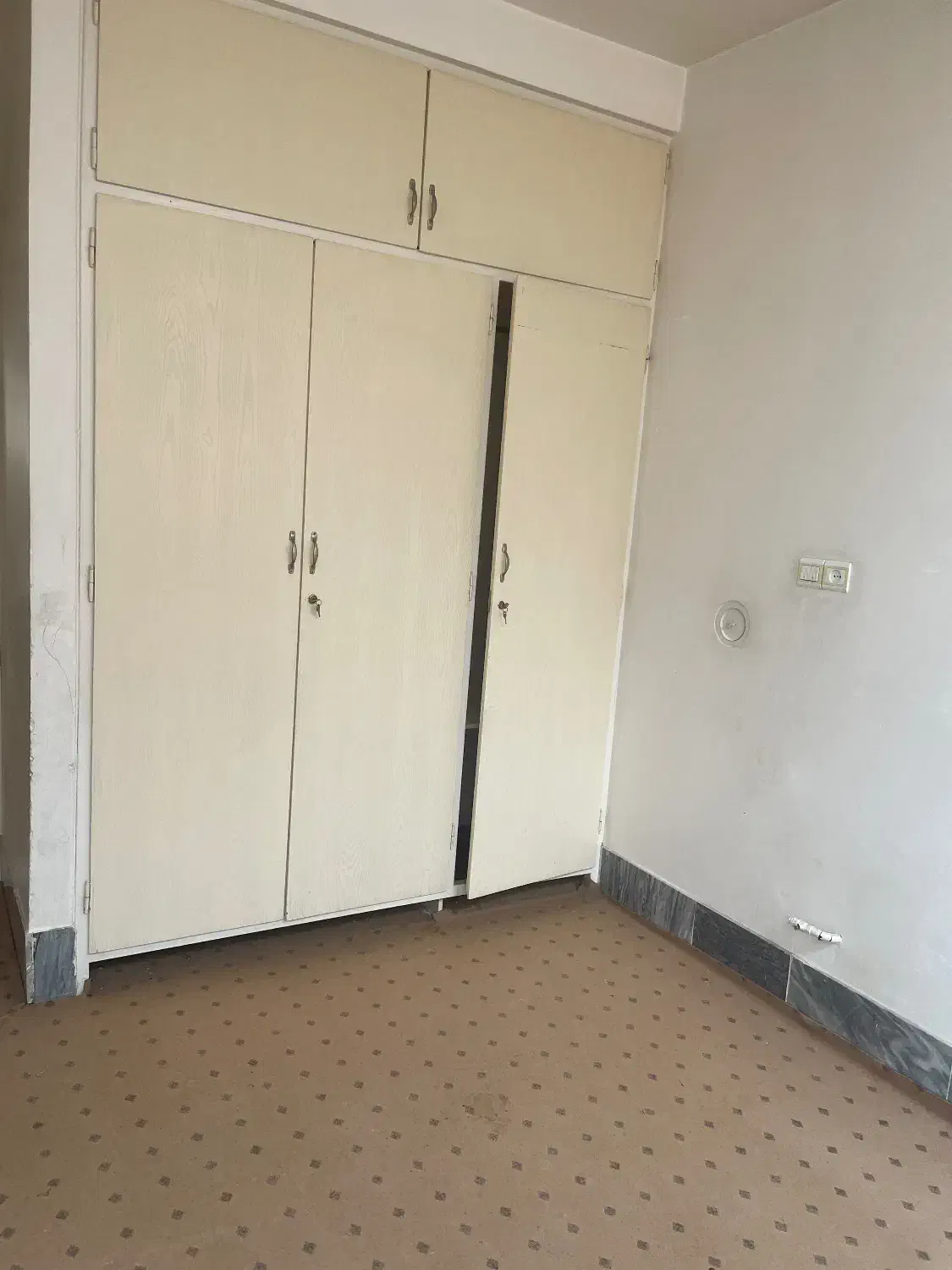 طبقه دوم|اجارهٔ آپارتمان|قم, باغ شریفی|دیوار