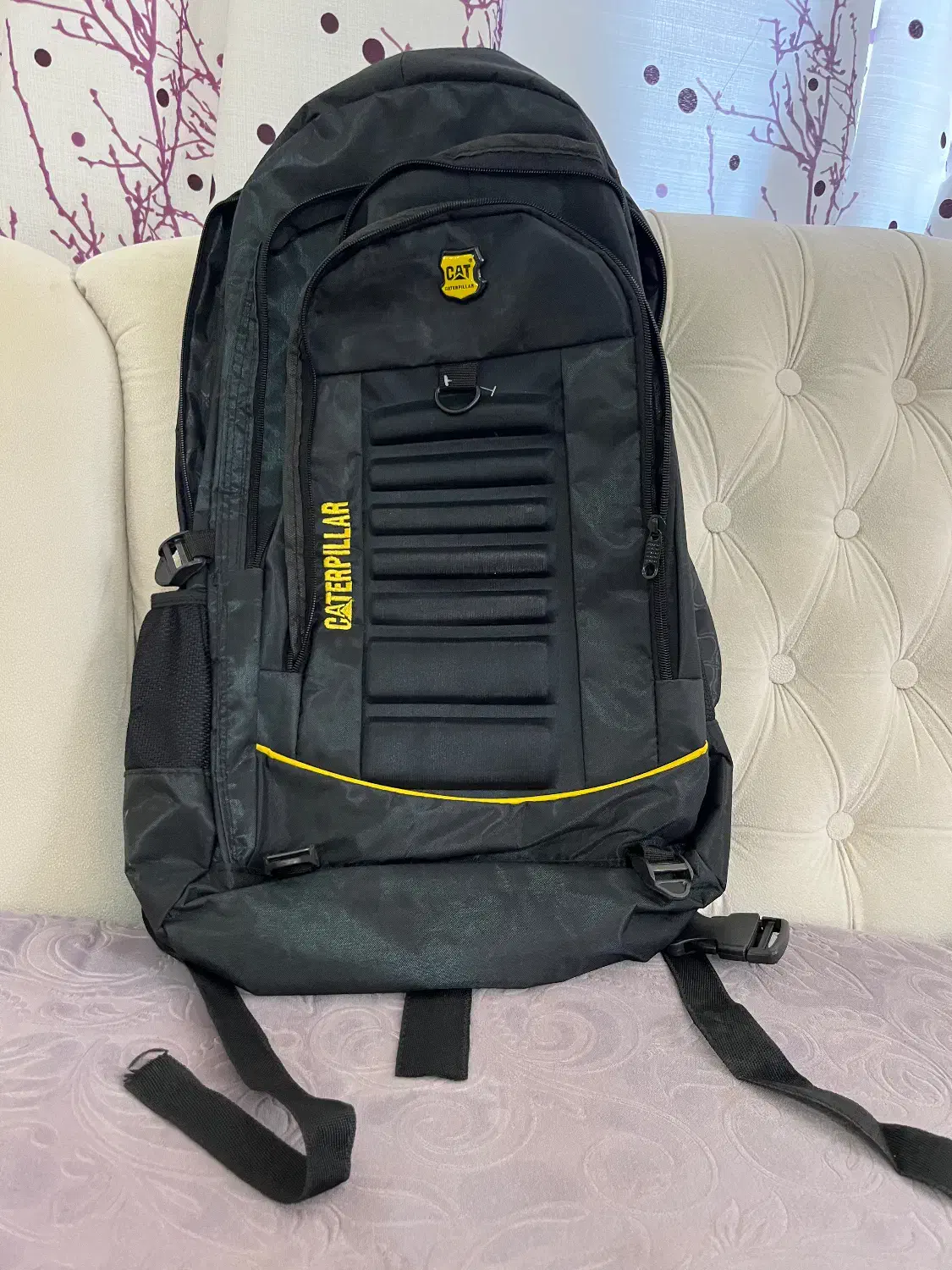 کوله پشتی کترپیلار|کیف، کفش، کمربند|آمل, |دیوار