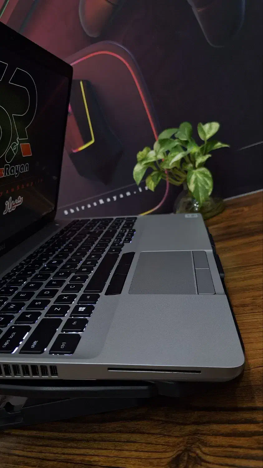 لپ تاپ دل i7 نسل ۱۰ صفحه لمسی با رم 8 و SSD 256|رایانه همراه|شیراز, فخرآباد (دروازه کازرون)|دیوار