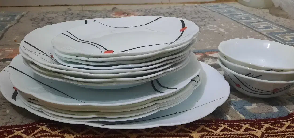 آرکوپال قدیمی بسیار ضخیم|ظروف سرو و پذیرایی|مشهد, چهنو|دیوار