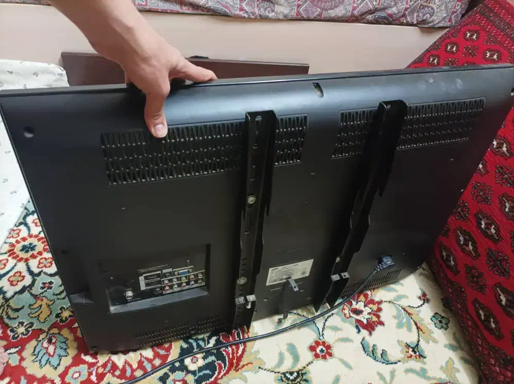 تلویزیون سامسونگ ۳۲ اینچ ال سی دی|تلویزیون و پروژکتور|تهران, اوقاف|دیوار