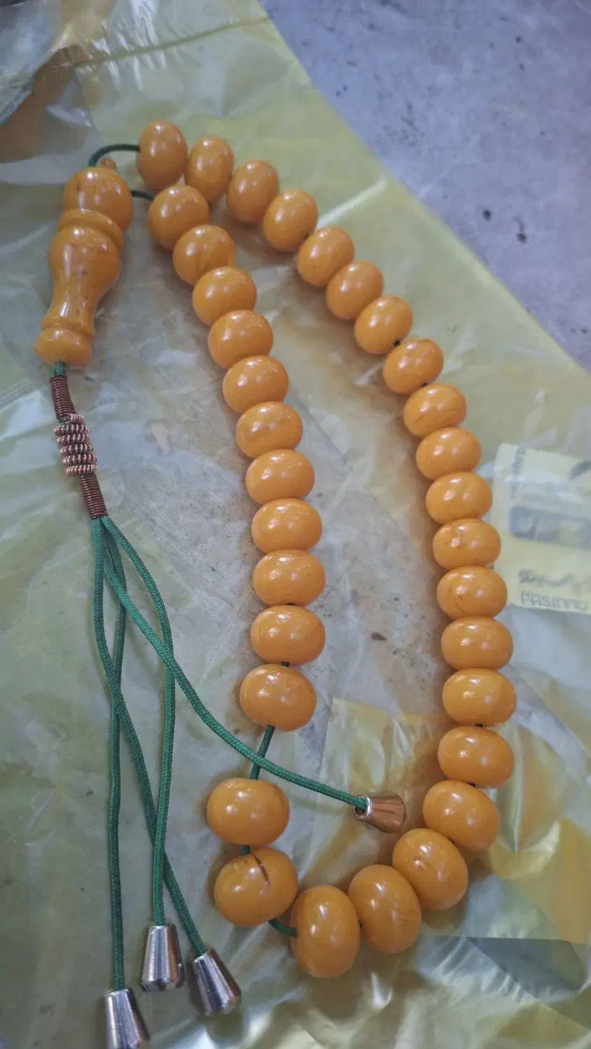 تسبیح سندلوس رگه دار|کلکسیون اشیاء عتیقه|خرم‌آباد, |دیوار