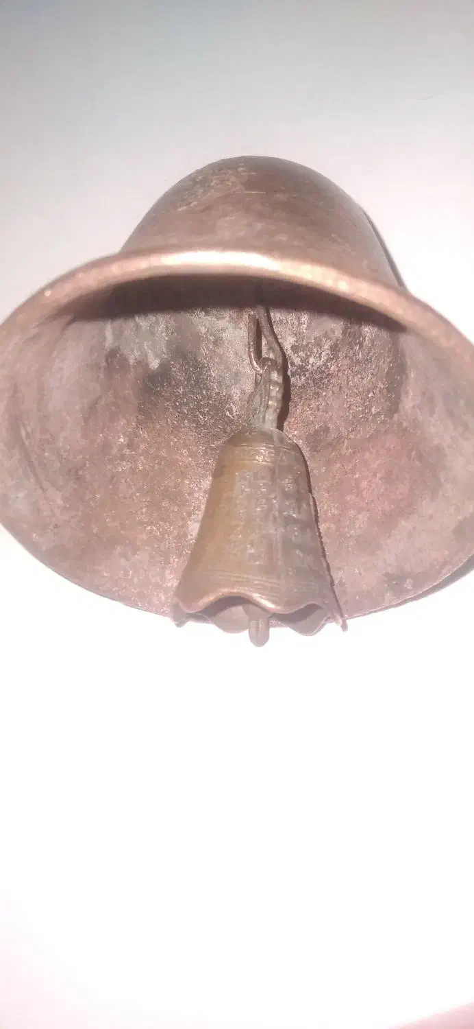 زنگوله برنجی قدیمی|کلکسیون اشیاء عتیقه|اندیشه, اندیشه فاز ۵|دیوار