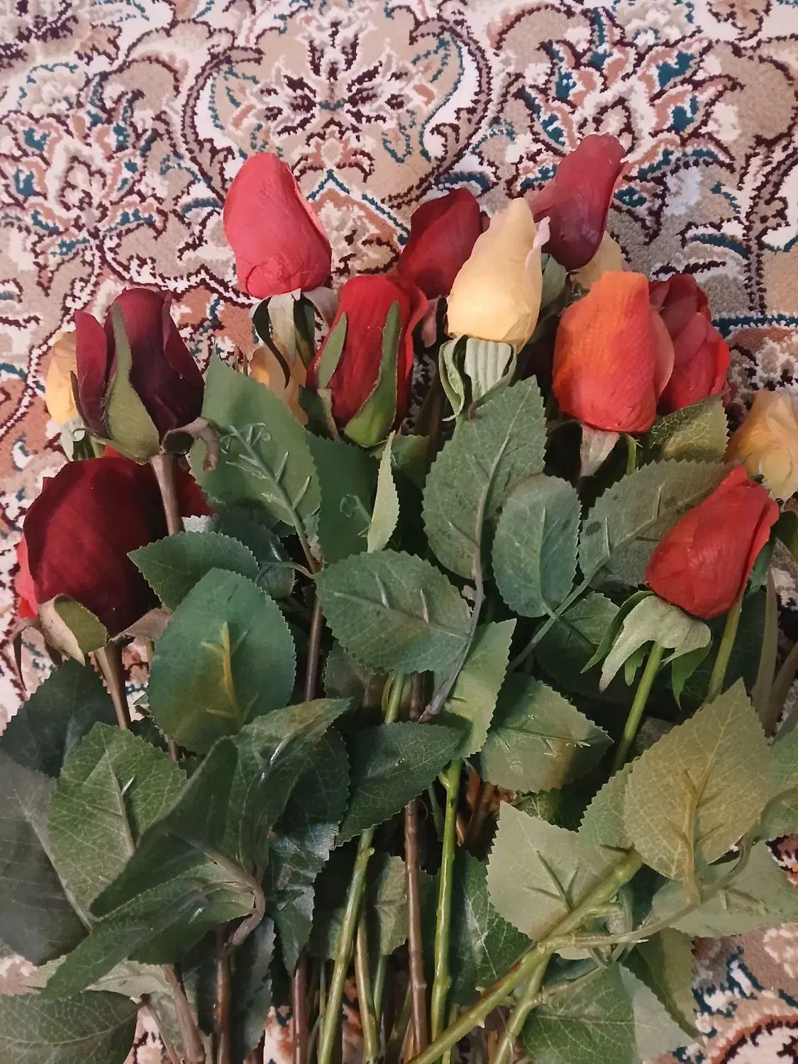 گل مصنوعی ۲۳ شاخه|گل مصنوعی|اراک, |دیوار