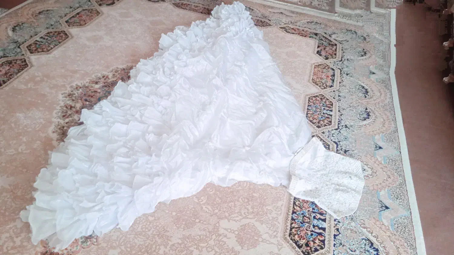 لباس ،کیف|لباس|شاهینشهر, برخوار غرب|دیوار