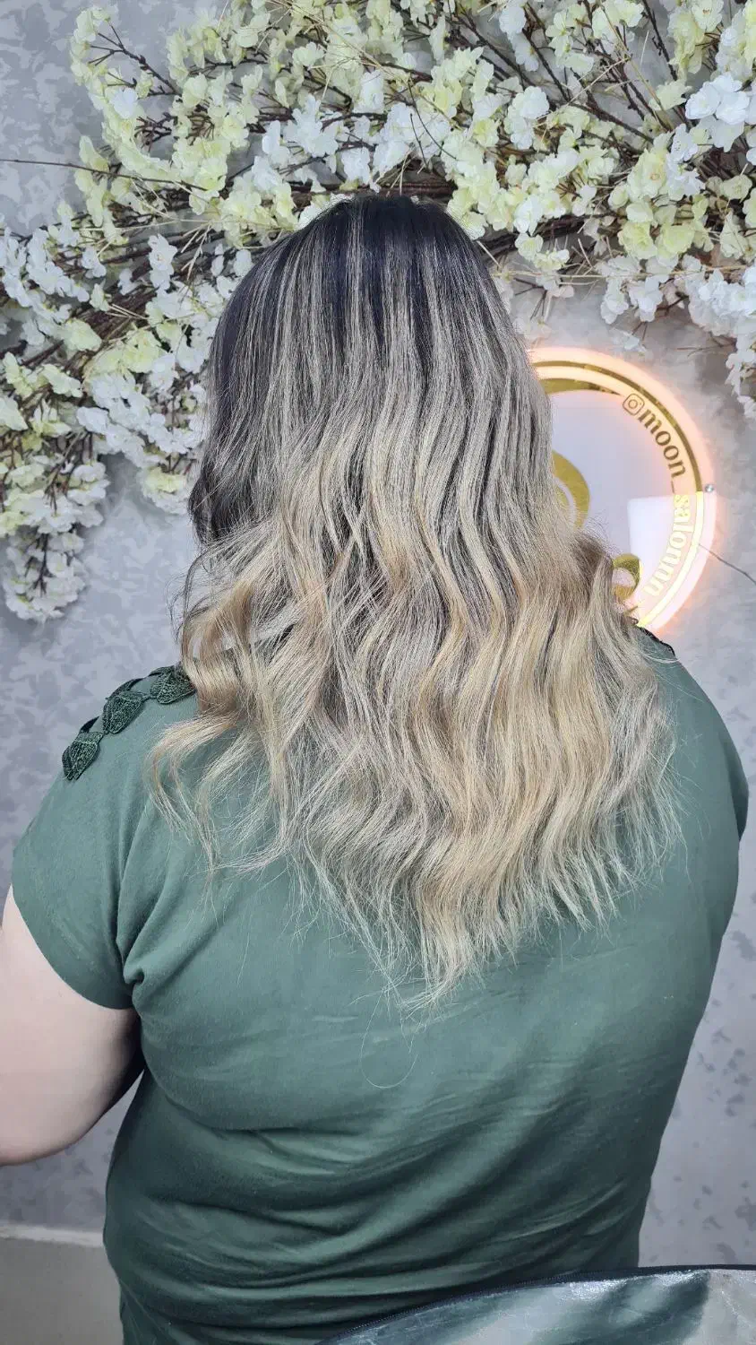 نیاز برای مدل رنگ و لایت.فقط با هزینه مواد|خدمات آرایشگری و زیبایی|رشت, لاکانی|دیوار