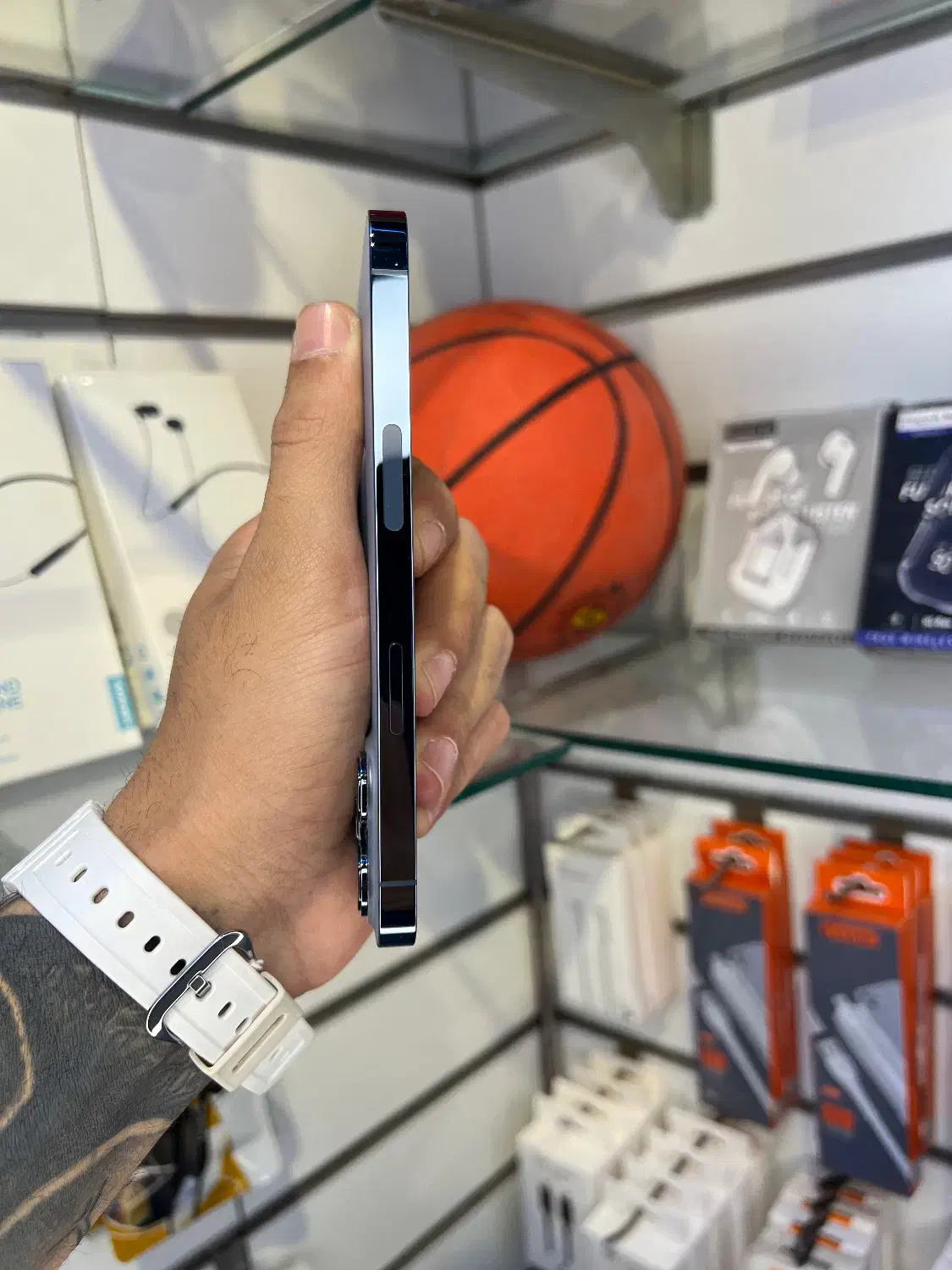 ایفون ۱۳ پرو ۲۵۶گیگ در حد اک|موبایل|اهواز, نادری|دیوار