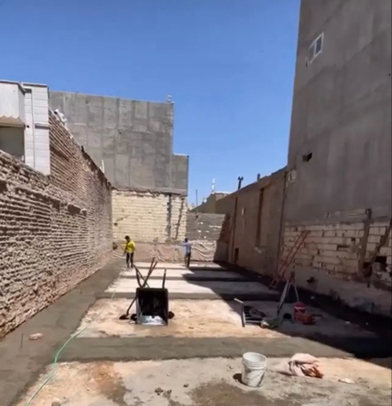 گروه قالب بندی و ارماتور بندی اکبرپناه|خدمات پیشه و مهارت|گناباد, |دیوار