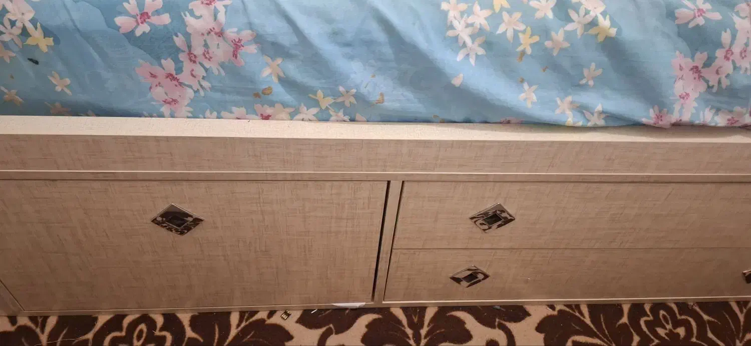 تخت خواب تک نفره|تخت و سرویس خواب|اشتهارد, |دیوار