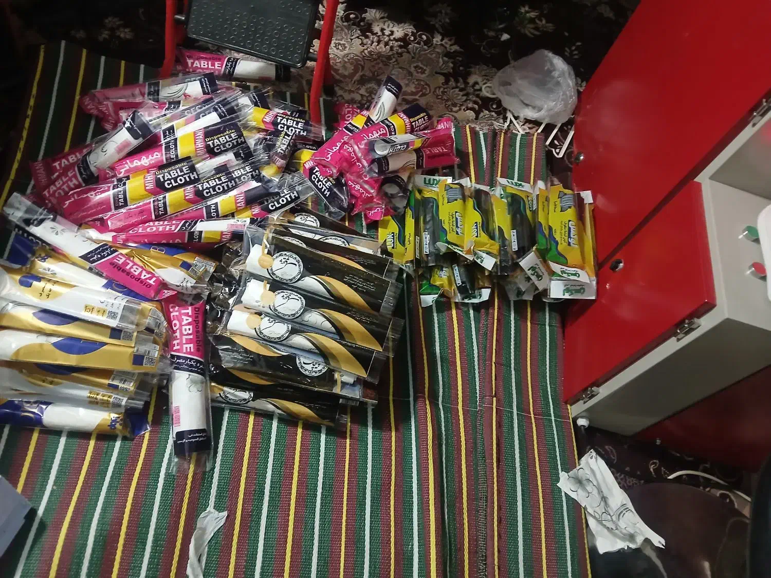 سفره و کیسه زباله دستمال کاغذی|ظروف نگهدارنده، پلاستیکی، یکبارمصرف|فلاورجان, |دیوار