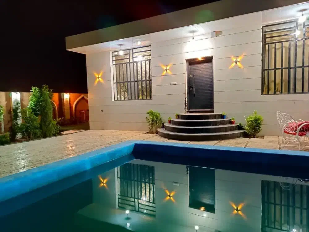 باغ استخر دار قیمت مناسب|اجارهٔ کوتاهمدت ویلا و باغ|شیراز, جمال آباد|دیوار