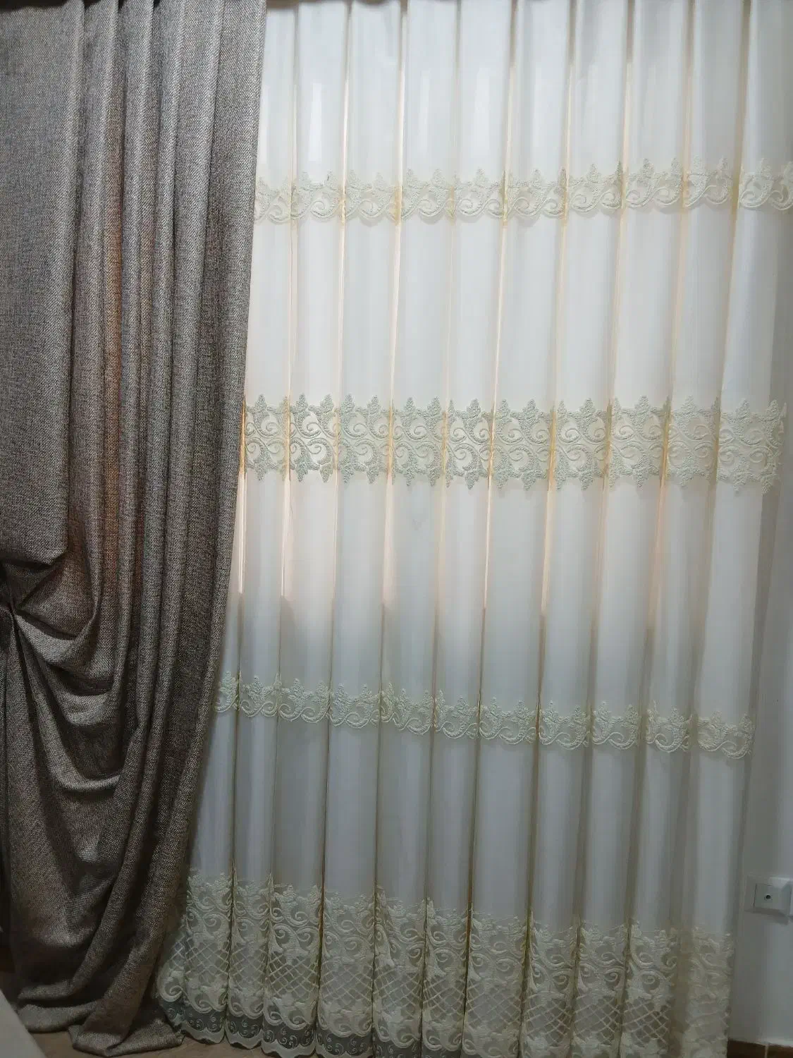 دو عدد پرده همراه با والان|پرده، رانر، رومیزی|خشکبیجار, |دیوار