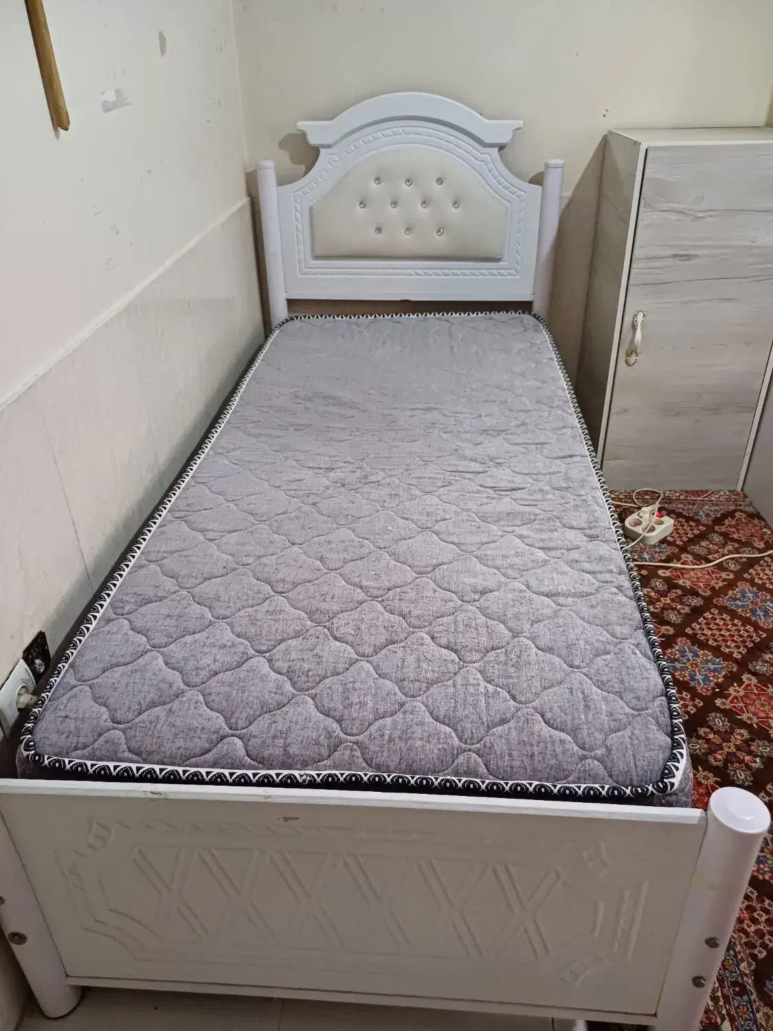 تختخواب یک نفره|تخت و سرویس خواب|شهریار, شهرک وائین|دیوار