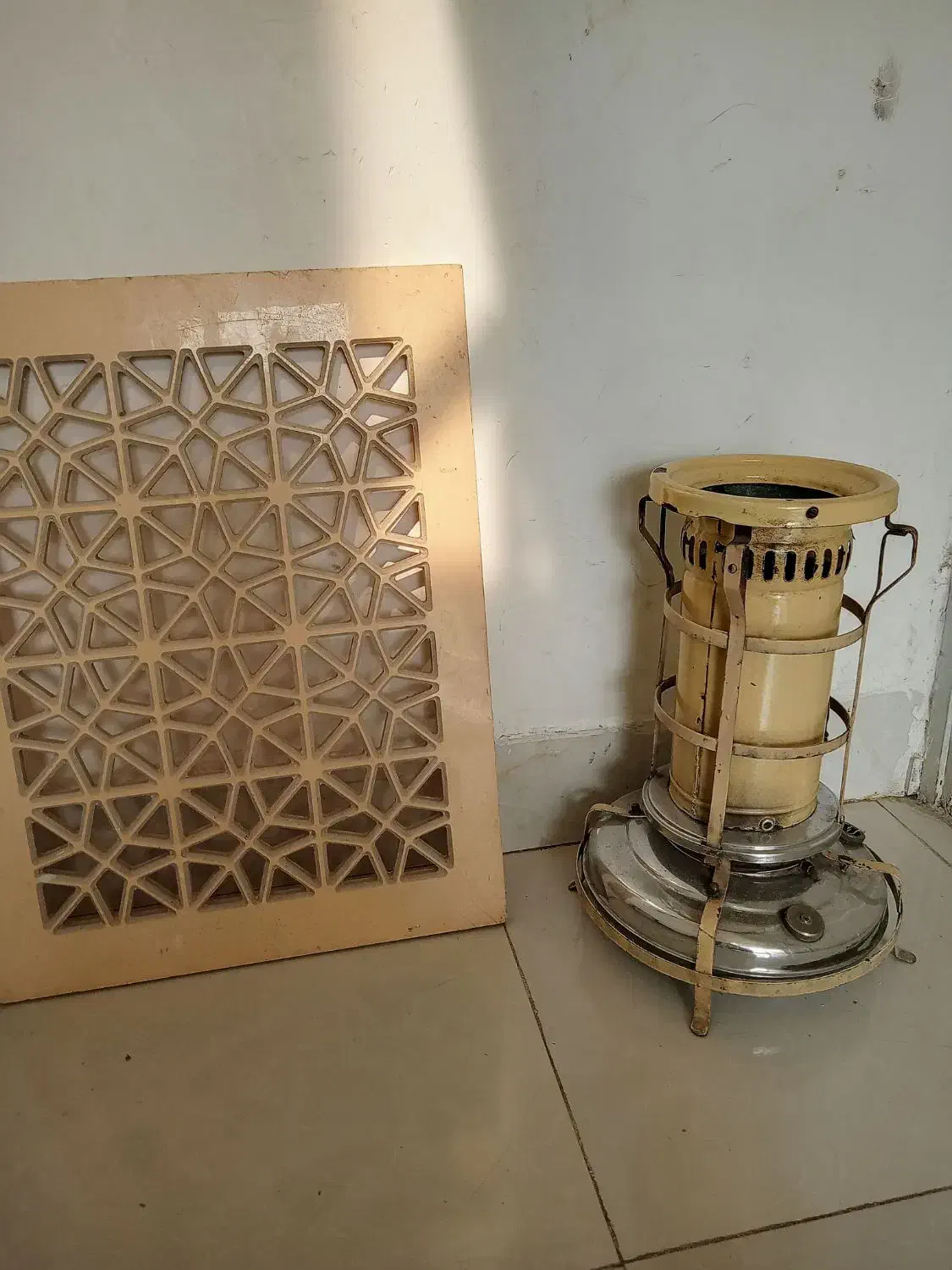 الاالدین عتیقه برا دکور قدیمی یلدا قاب گره چینی|کلکسیون اشیاء عتیقه|شیراز, سعدیه جنوبی|دیوار