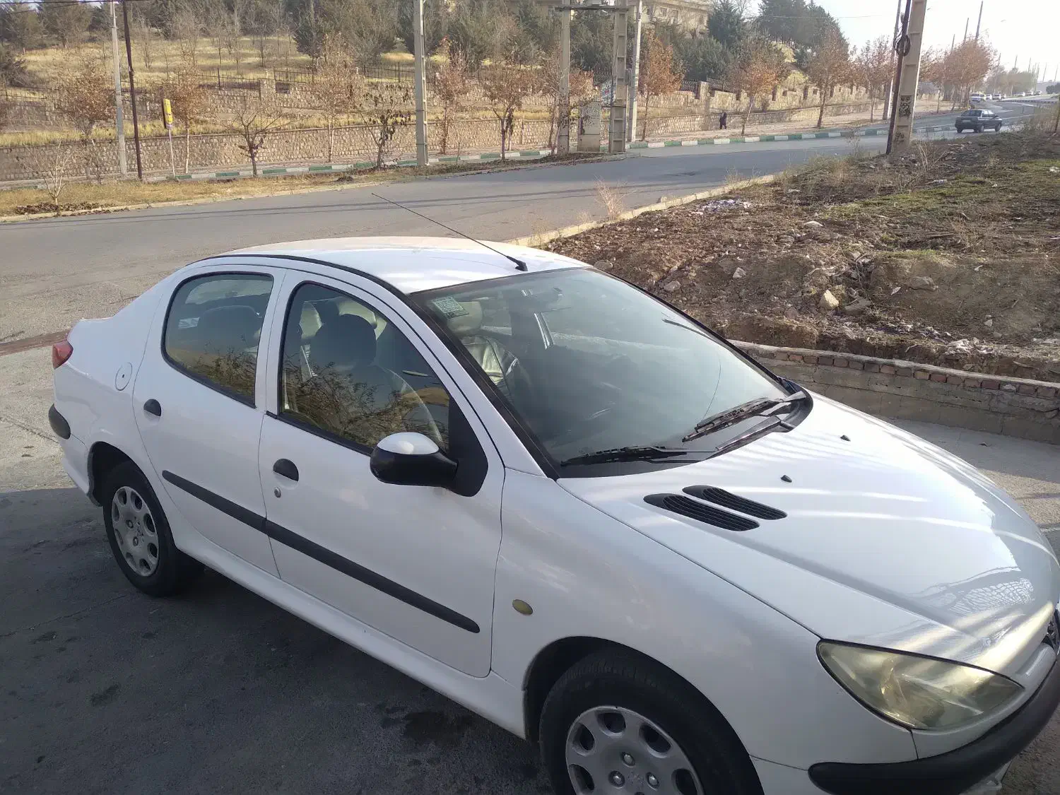 پژو 206 وی 8 بدونه رنگ|خودرو سواری و وانت|مهاباد (آذربایجان غربی), |دیوار