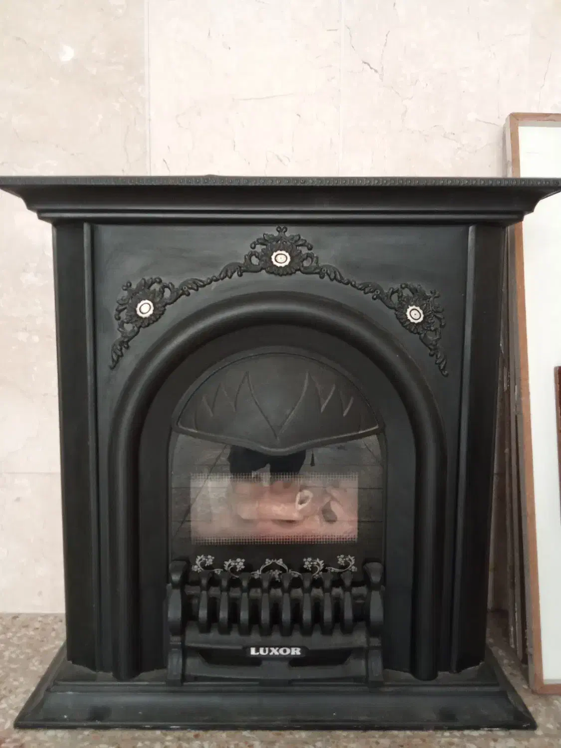 بخاری طرح شومینه|بخاری، هیتر، شومینه|اندیشه, اندیشه فاز ۱|دیوار