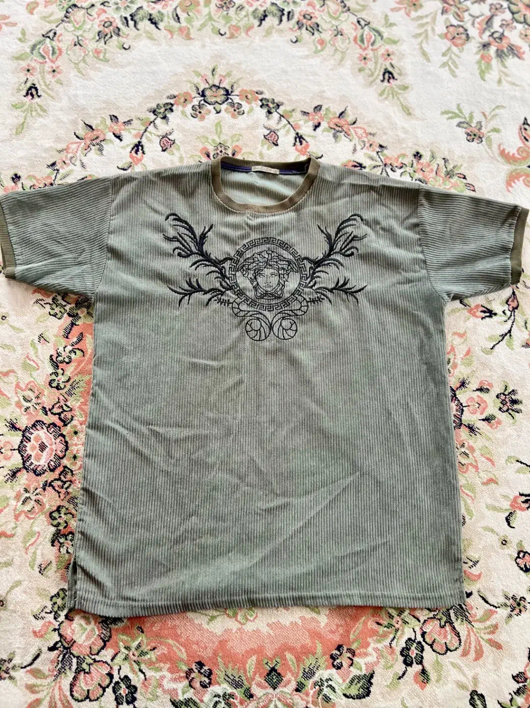 تیشرت ورساچه در حد نو|لباس|آستارا, |دیوار