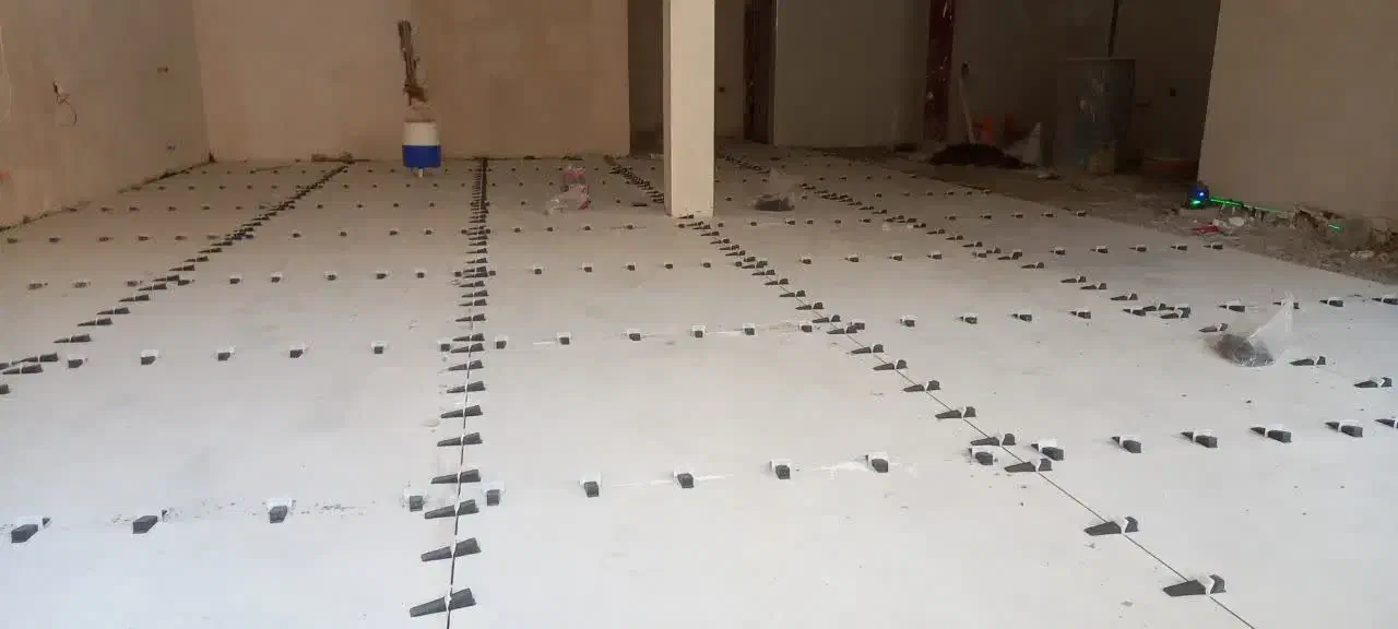 کاشی‌کاری وسرامیک کاری وسنگ کاری|خدمات پیشه و مهارت|قم, چهار امامزاده|دیوار