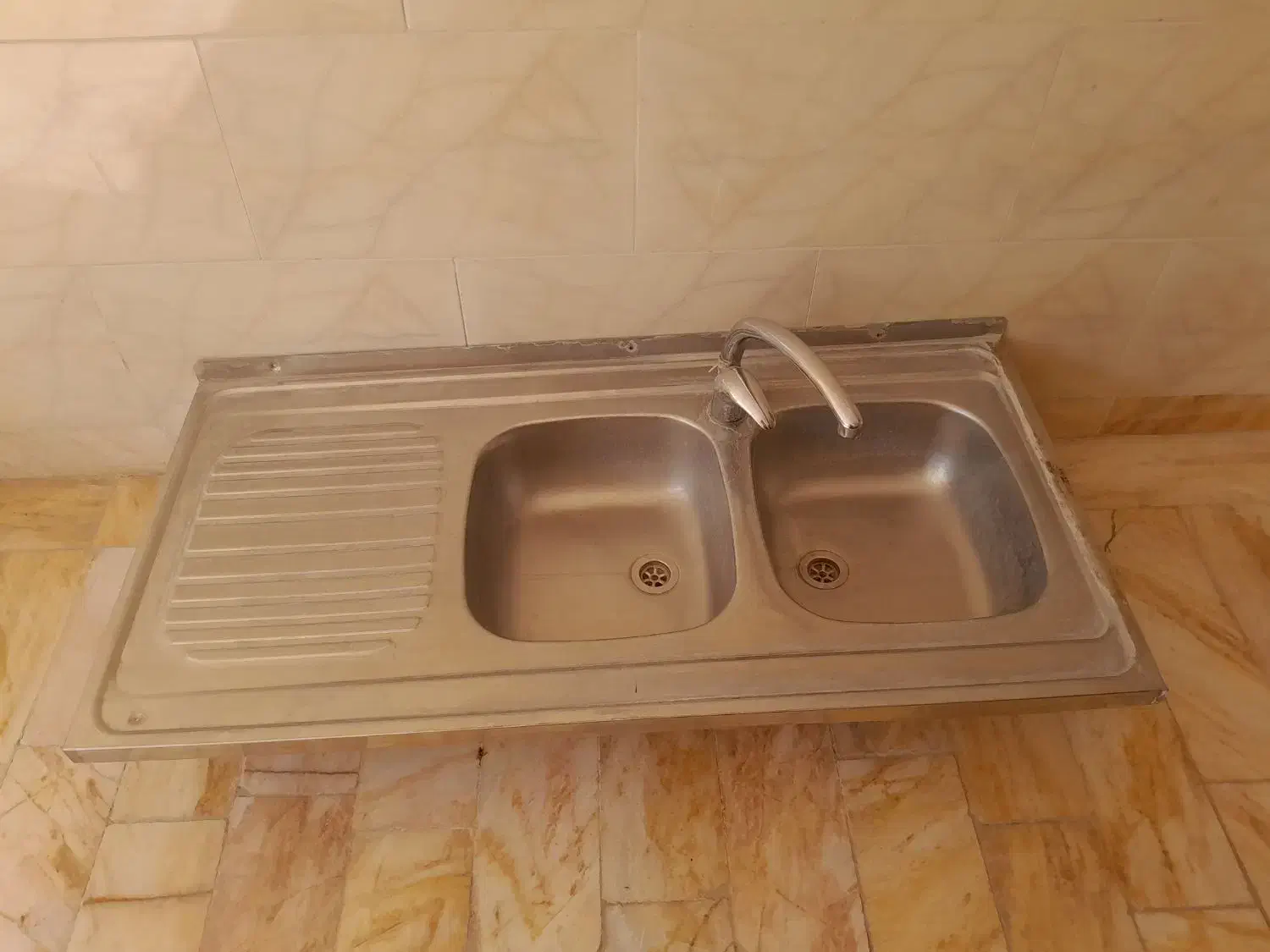 سینک ظرفشویی به همراه شیر اهرمی|مصالح و تجهیزات ساختمان|اردکان, |دیوار