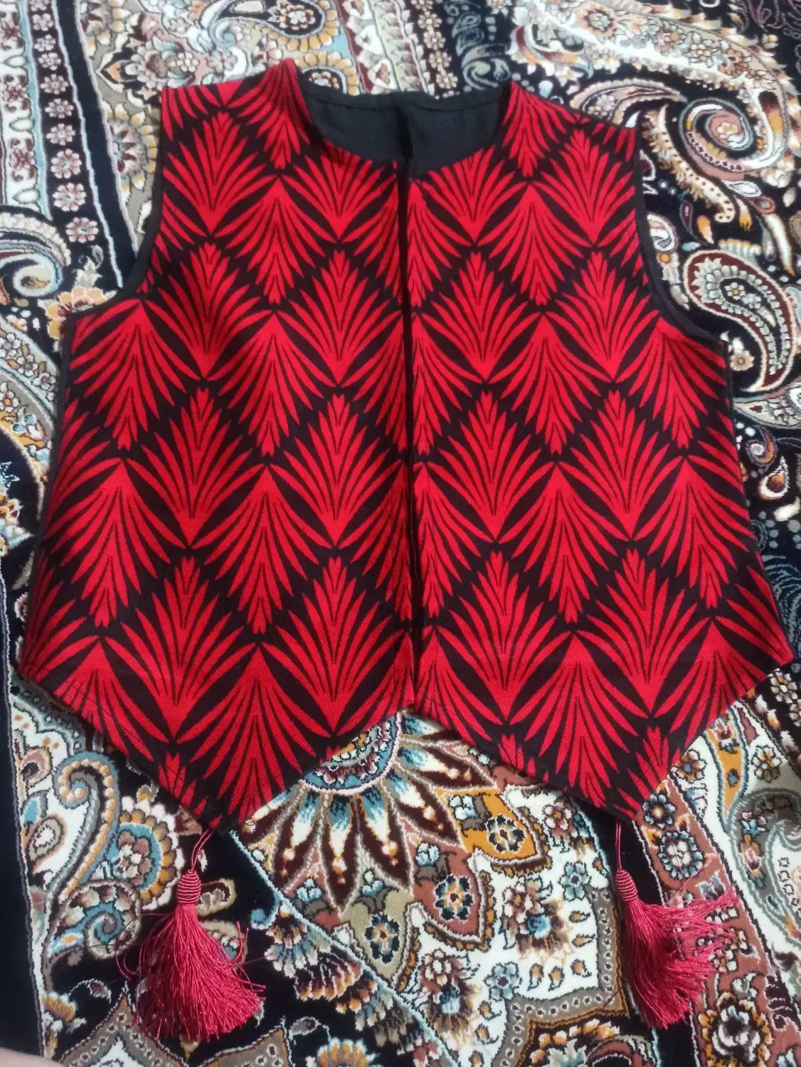 وست یلدایی نونو|لباس|تویسرکان, |دیوار