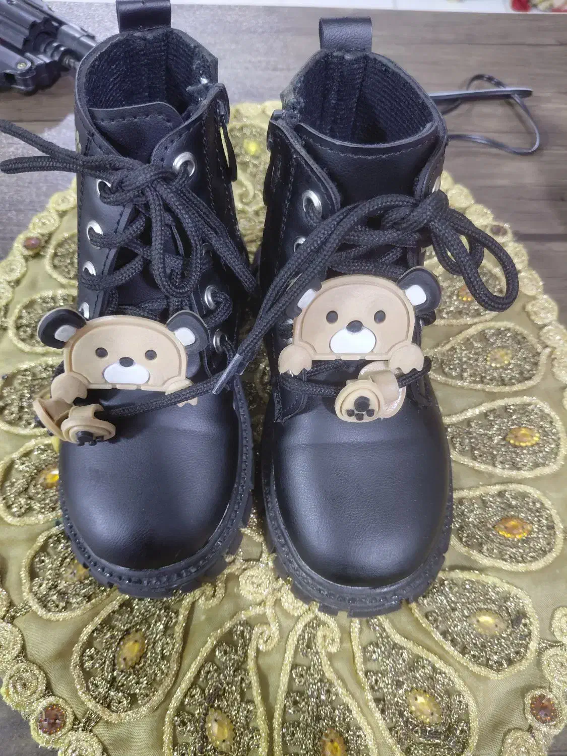 پوتین پسرانه ی در حد نو|کفش و لباس بچه|رشت, جهاد|دیوار