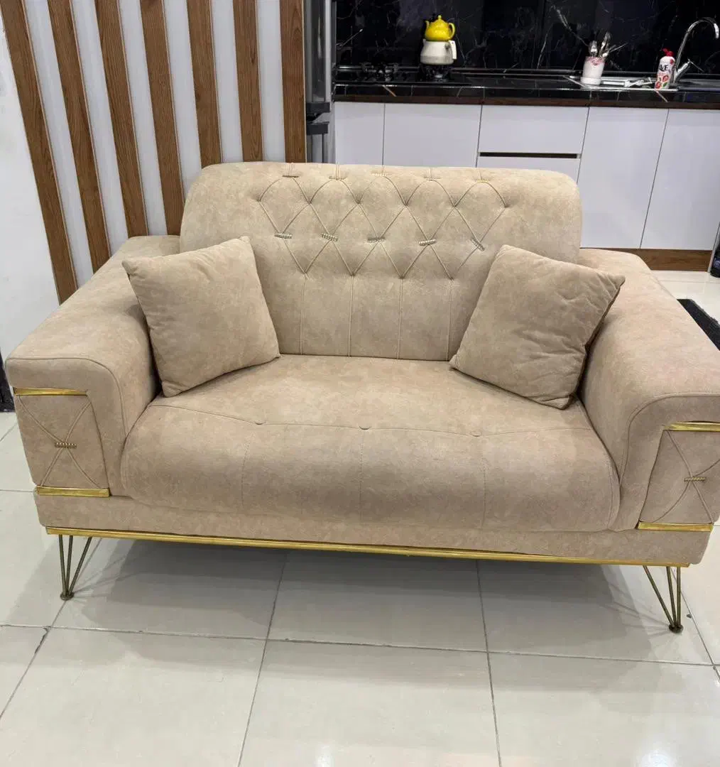 مبل راحتی ۷ نفره و جلو مبلی|مبلمان خانگی و میز عسلی|آستارا, |دیوار