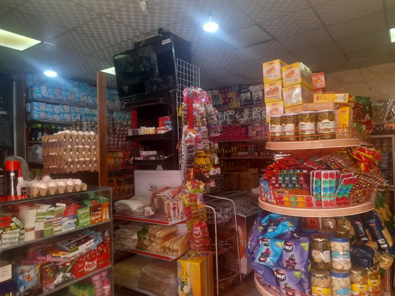 فروشنده سوپر مارکت|استخدام خدمات فروشگاه و رستوران|شیراز, شهرک کوشکک|دیوار
