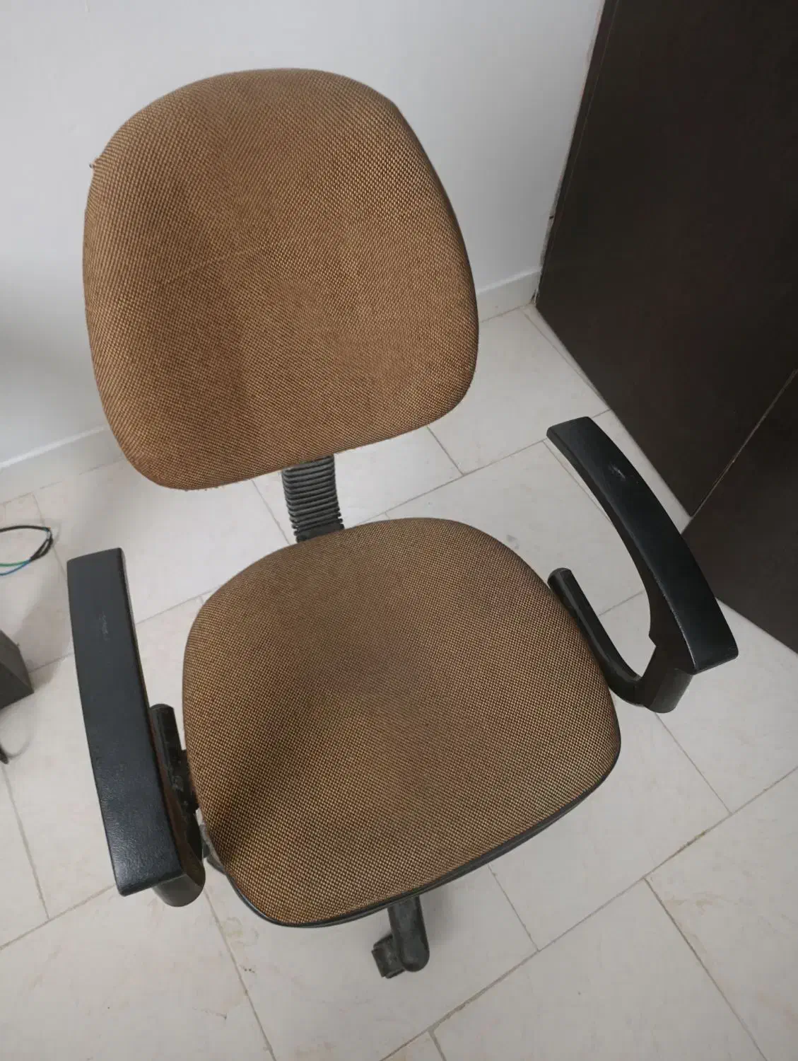 میز و صندلی|میز تحریر و کامپیوتر|بندرعباس, |دیوار