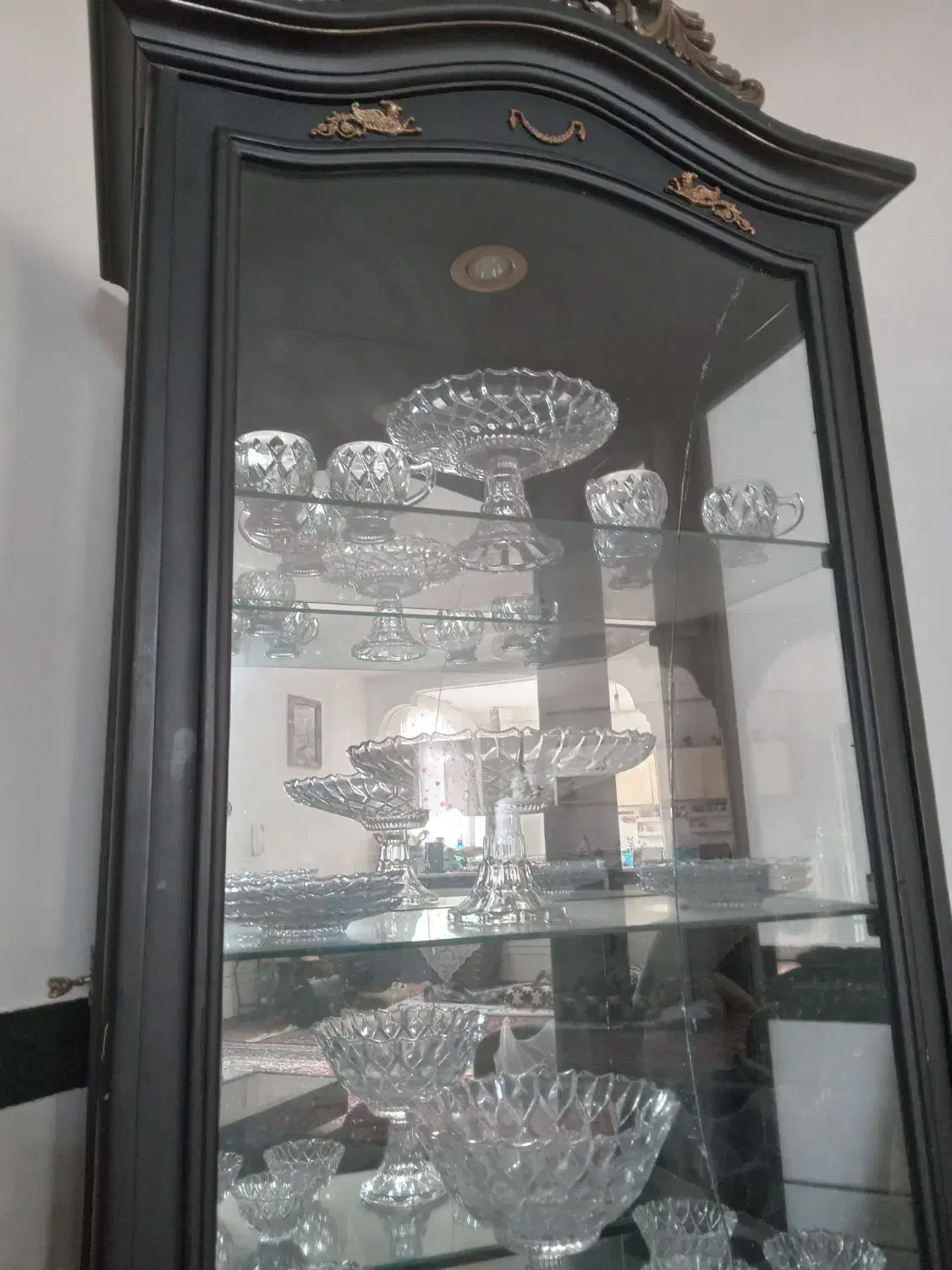 ویترین سه طبقه جنس چوب ۳۷۰ت|کتابخانه، شلف، قفسههای دیواری|گرمسار, |دیوار