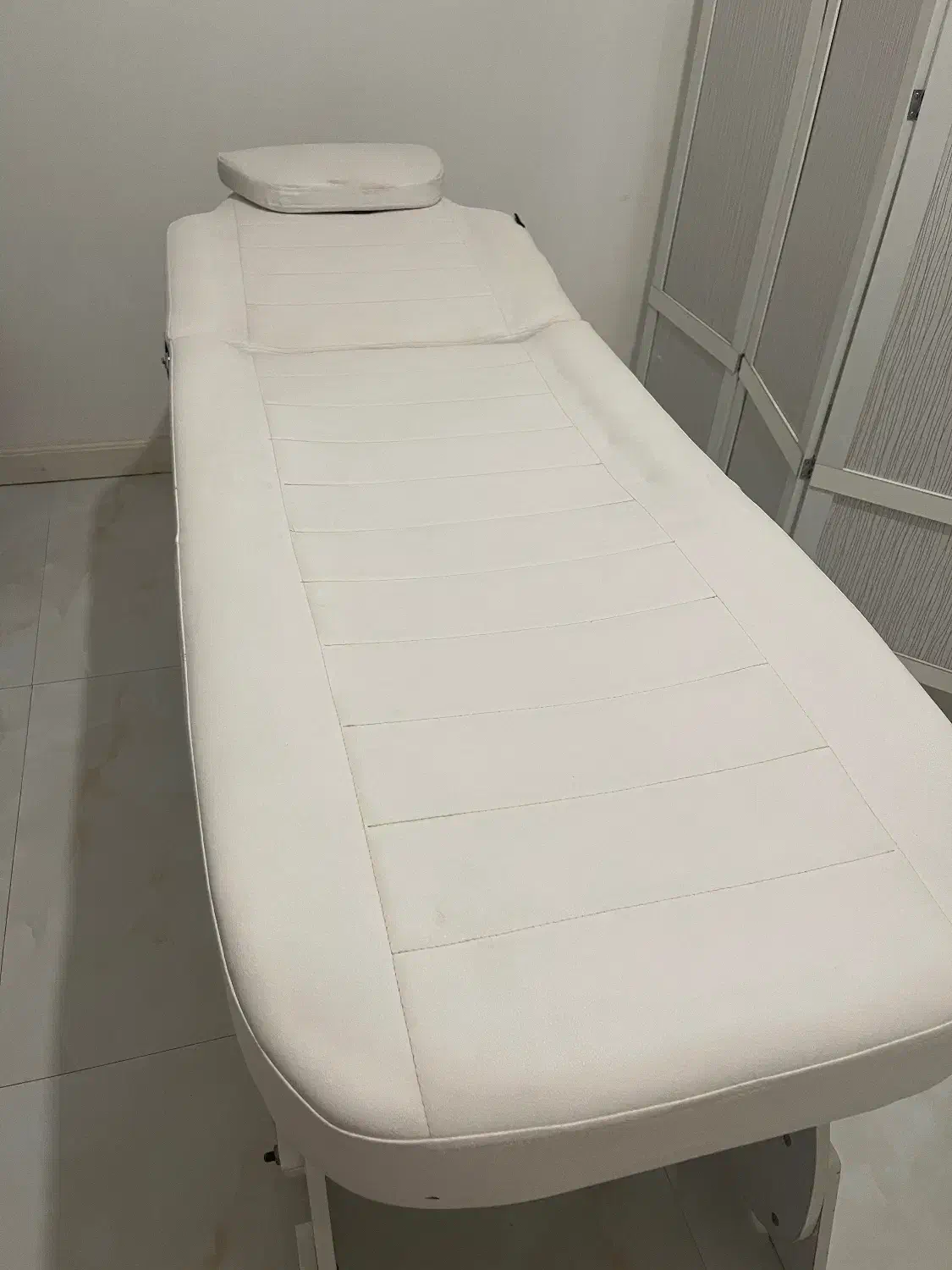 تخت ماساژ|آرایشگاه و سالن‌های زیبایی|آمل, |دیوار