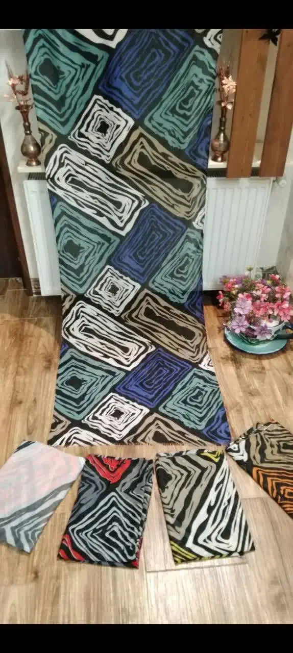 شال عمده|لباس|یزد, |دیوار