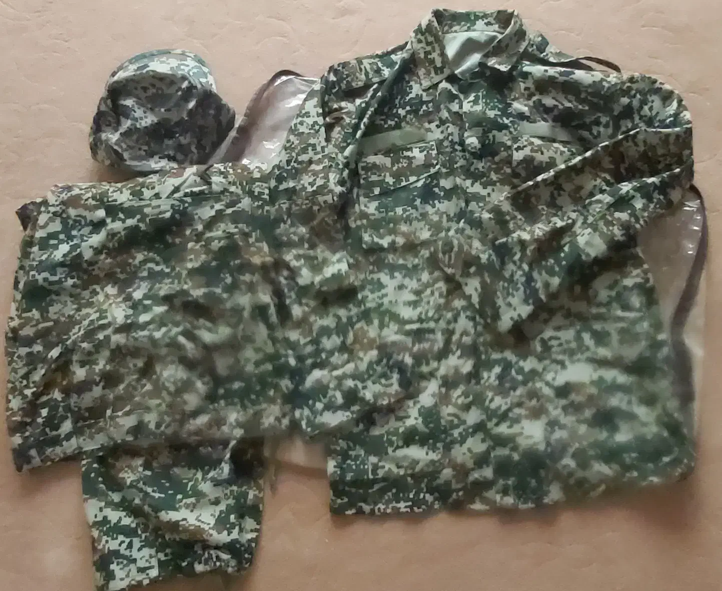 لباس نظامی با کلاه دیجیتال|لباس|اصفهان, کوی امام|دیوار