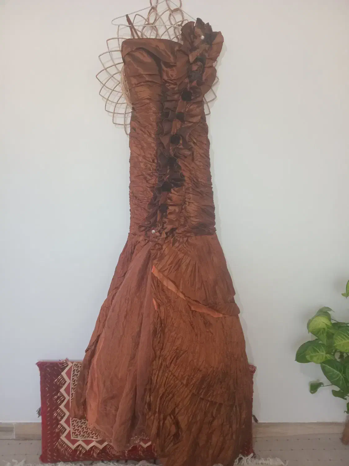 لباس مجلسی درحدنو فقط فقط یک بار پوشیده شده|لباس|اطاقور, |دیوار