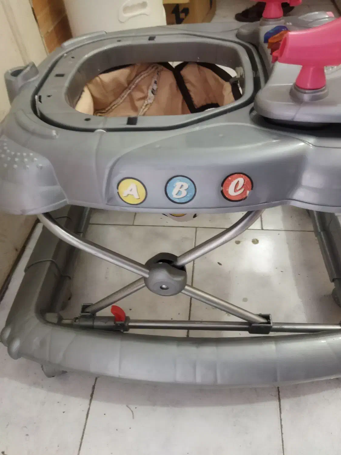 رورولک|کالسکه و لوازم جانبی|تبریز, |دیوار