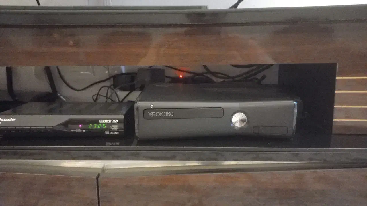 ایکس باکس 360 اسلیم جی تک Xbox 360 slime|کنسول، بازی ویدئویی و آنلاین|همدان, |دیوار