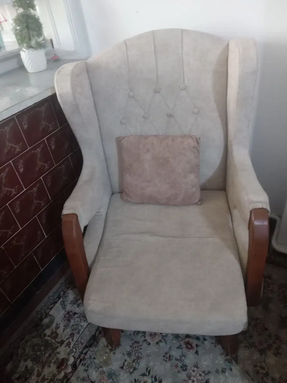 مبل چستر|مبلمان خانگی و میز عسلی|شهریار, کهنز|دیوار