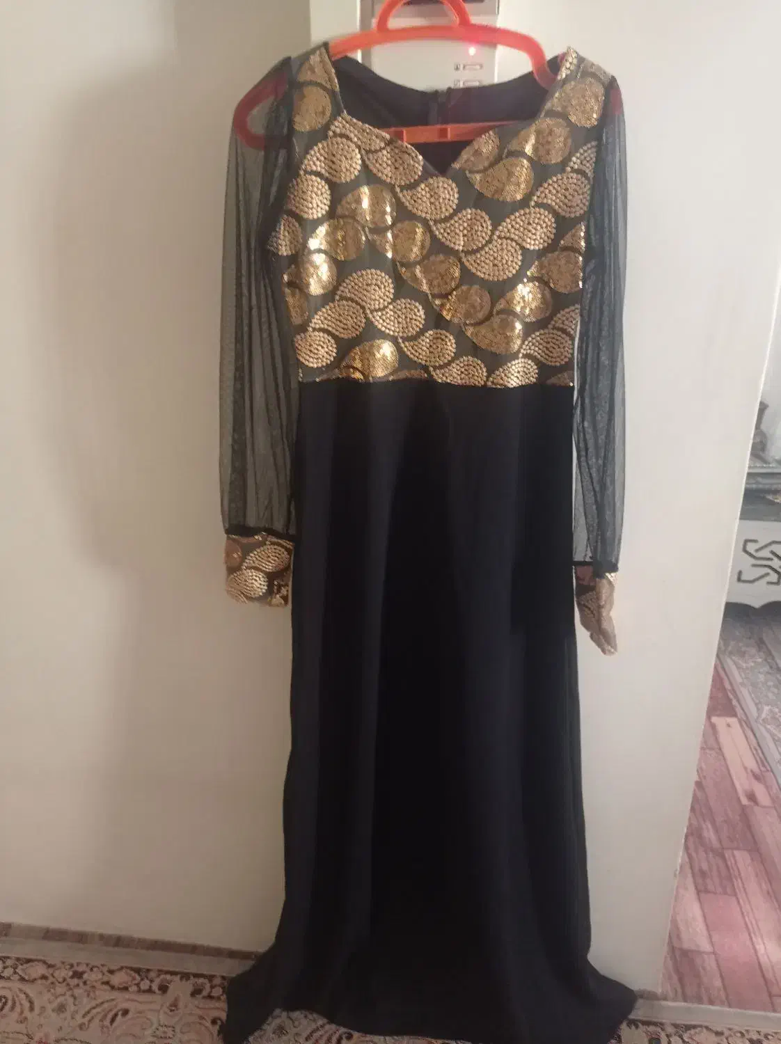 تعدادی لباس مجلسی نو|لباس|شیراز, دشت چنار|دیوار