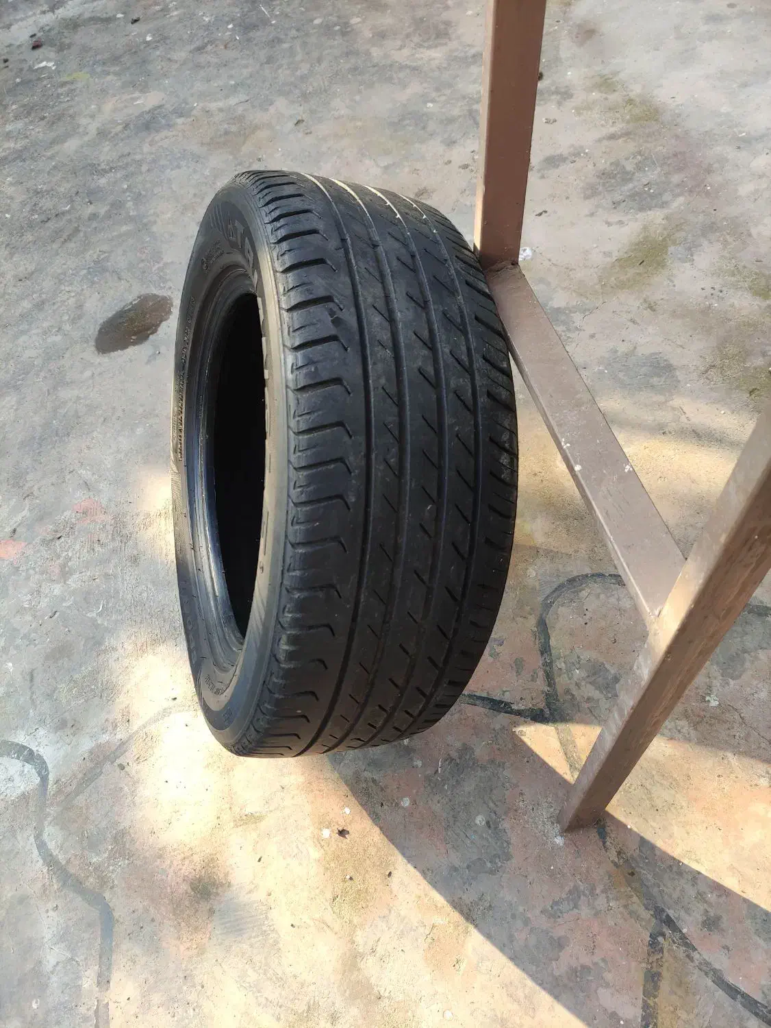 لاستیک خارجی تراینگل|قطعات یدکی و لوازم جانبی|لاهیجان, پردسر|دیوار