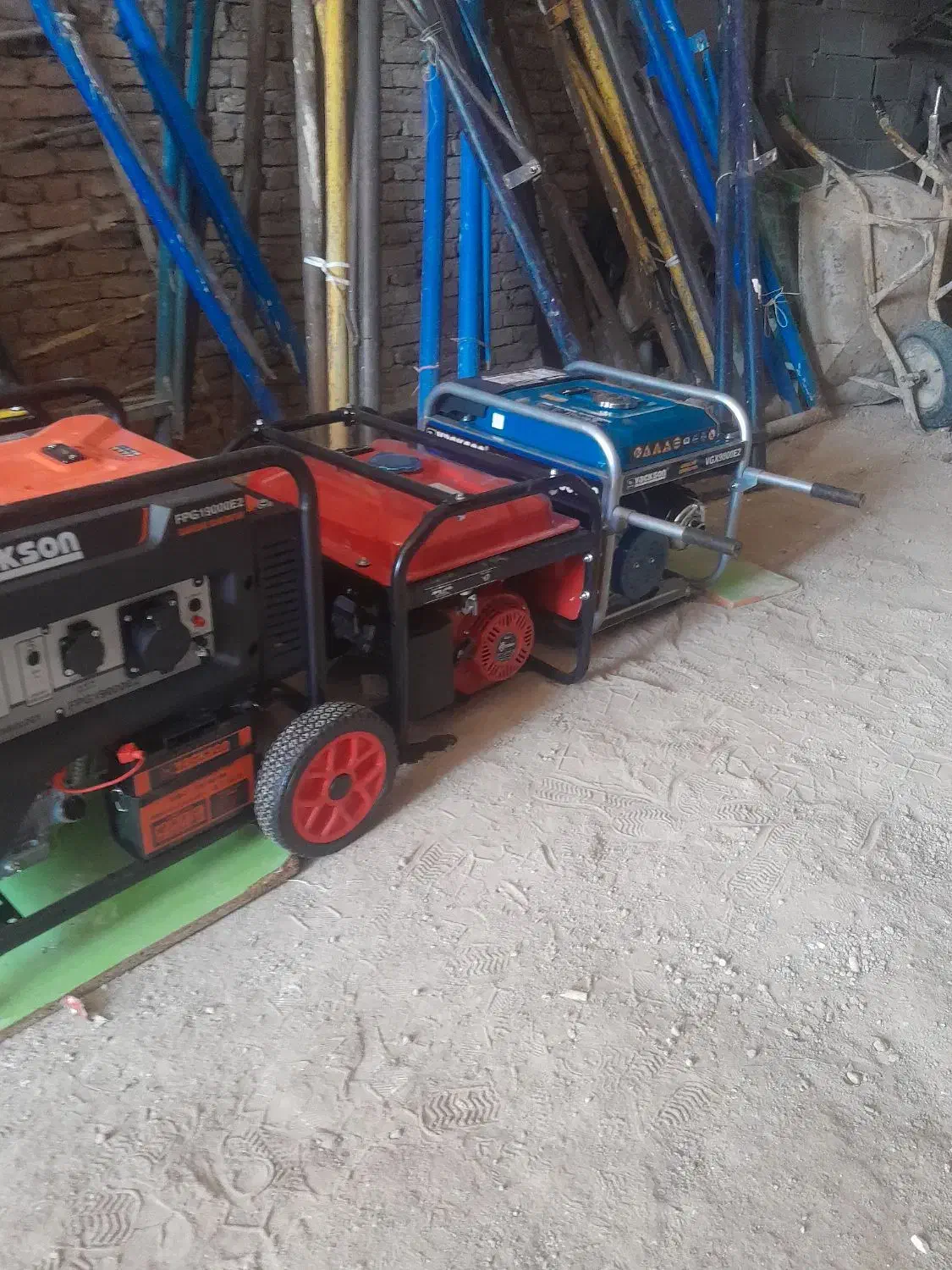 اجاره کرایه موتور برق بالابر بتونیر تخته بشکه|خدمات پیشه و مهارت|تبریز, |دیوار