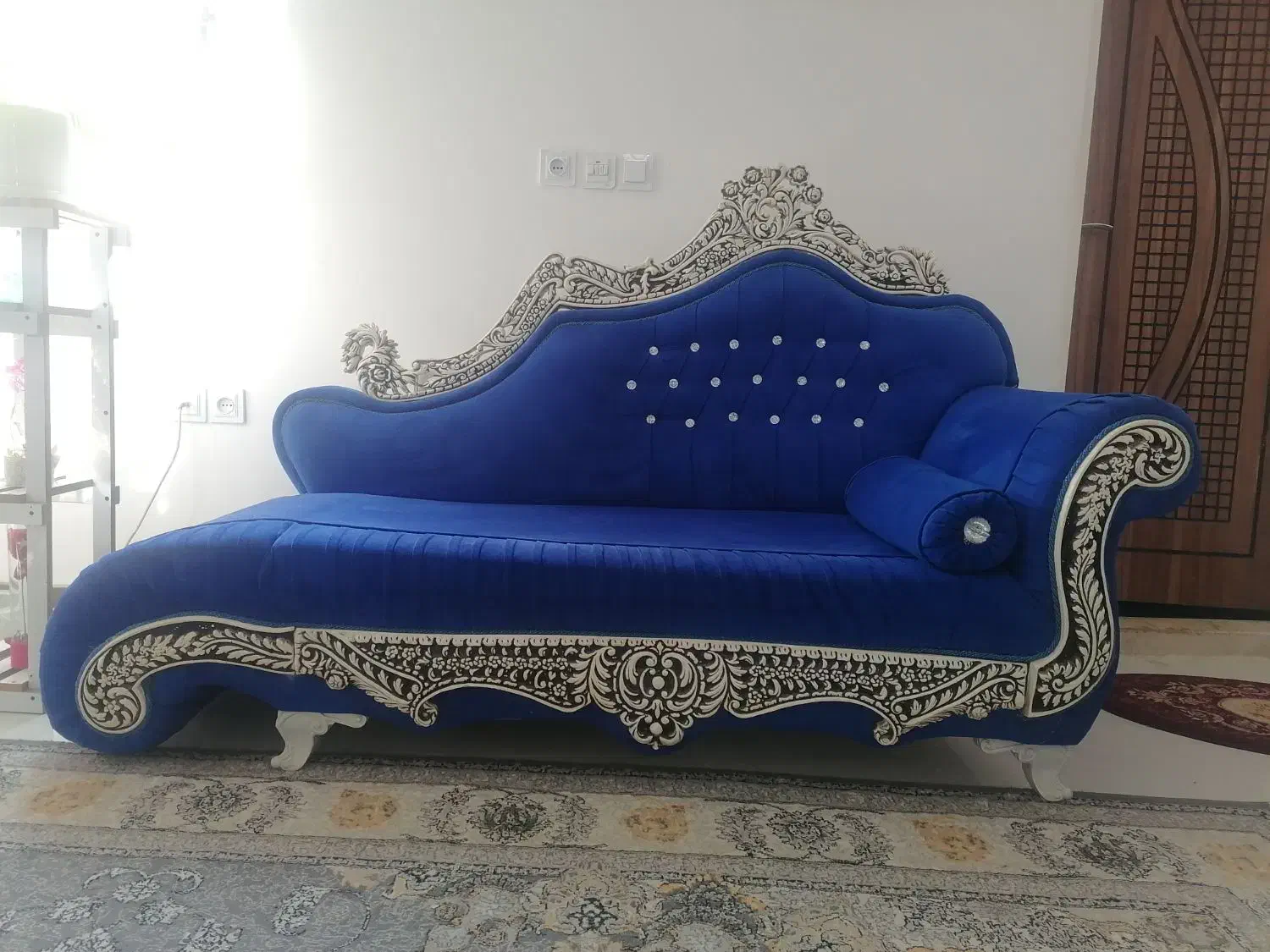 دو دست مبل ک هر دست  جدا هم فروخته میشود|مبلمان خانگی و میز عسلی|یزد, |دیوار