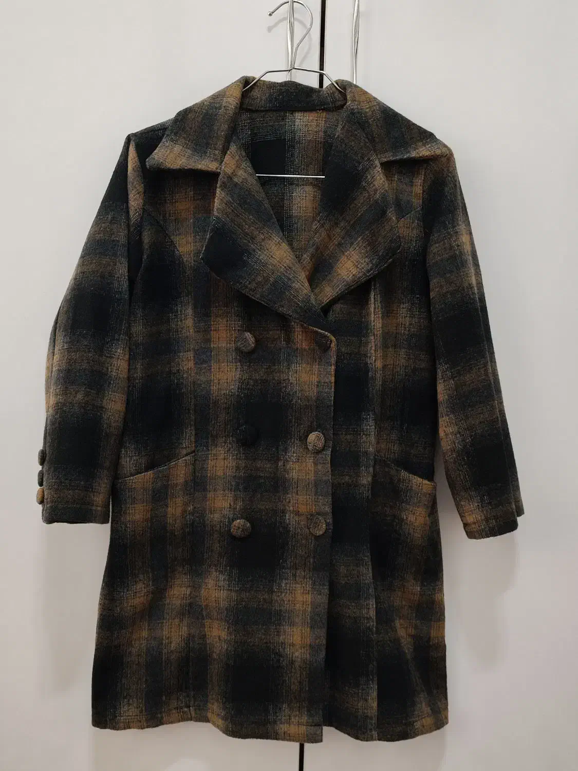 بارانی و پالتو|لباس|ایوان, |دیوار