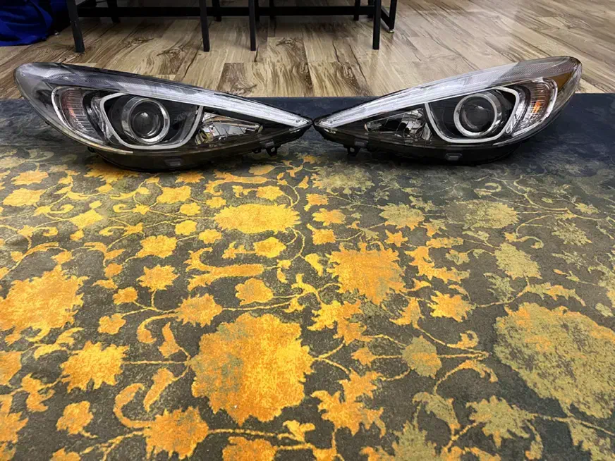 چراغ جلو ۲۰۷ صفر|قطعات یدکی و لوازم جانبی|کرمانشاه, |دیوار