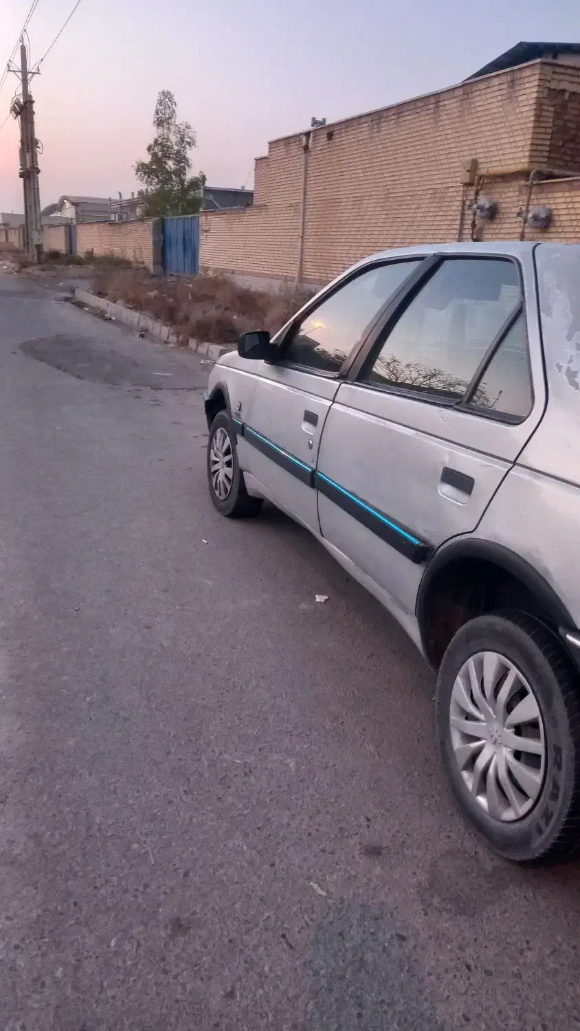 فروشی خودرو ۴۰۵ دوگانه سوز|خودرو سواری و وانت|رباطکریم, نصیرشهر|دیوار