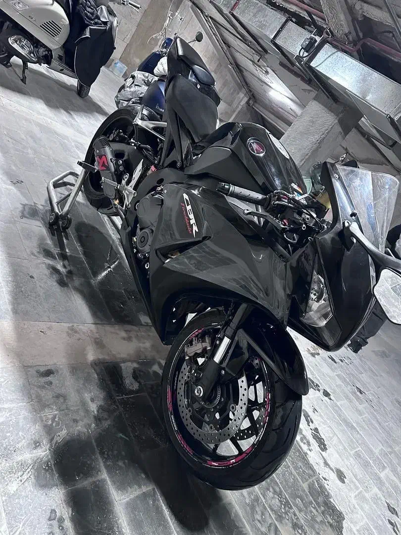 Cbr1000|موتورسیکلت|تهران, قلهک|دیوار